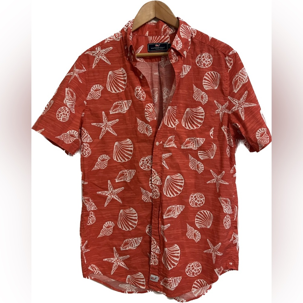 Vineyard Vines men’s size M Murray short sleeved Hawaiian style shirt
